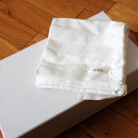 BNWT AW24 THE ROW GEMMA SUEDE BALLET FLATS 37 - Picture 6 of 10